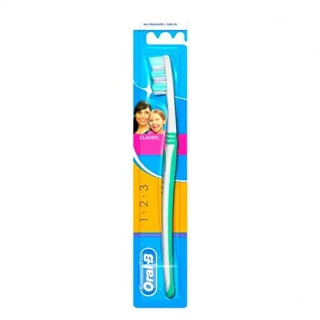 Oral B periuta de dinti clasic 3 EF 81439094